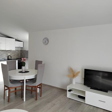 Apartment Iva Zara Esterno foto