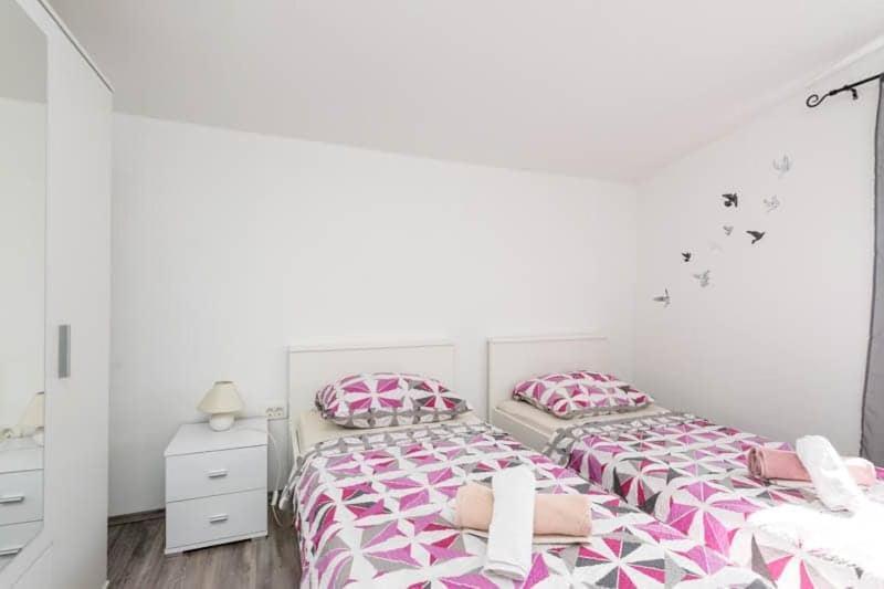 Apartment Iva Zara Esterno foto